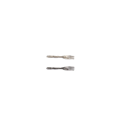 Laurencia Irena x Gelap Ruang Jiwa Brooch Black