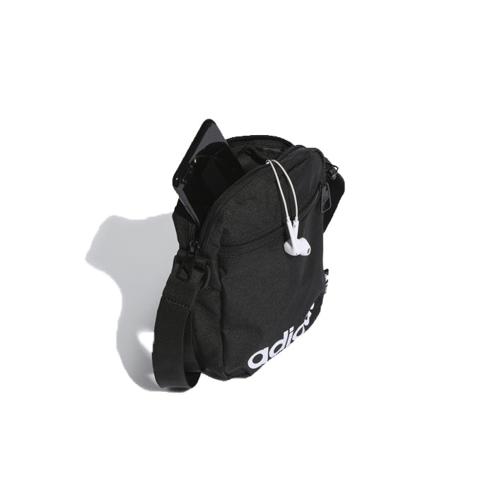 ADIDAS ESSENTIALS UNISEX ORGANIZER UNISEX – Seek Indonesia