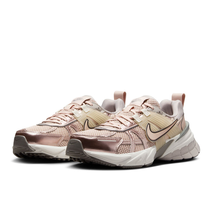 womens nike beige