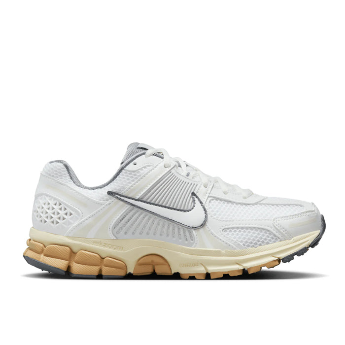 WOMENS NIKE ZOOM VOMERO 5