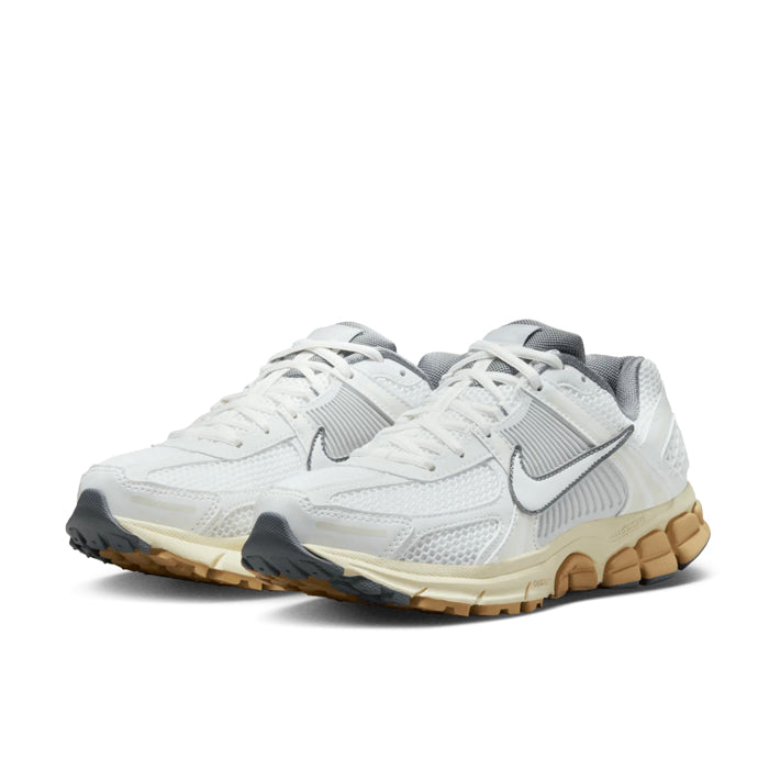 WOMENS NIKE ZOOM VOMERO 5