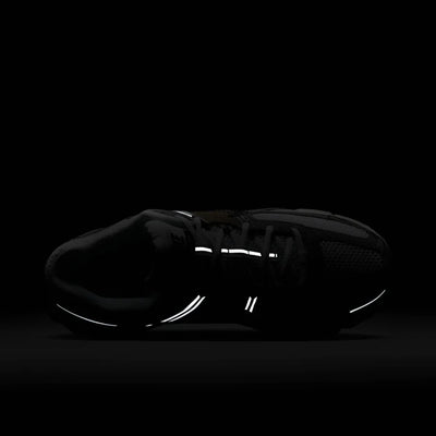 NIKE ZOOM VOMERO 5 MENS
