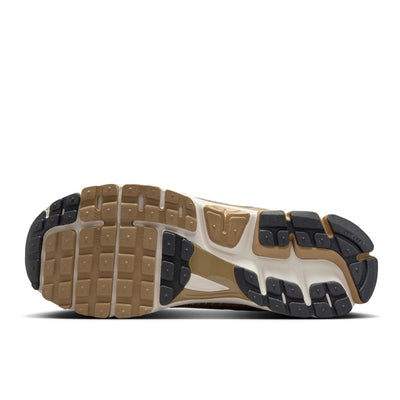 NIKE ZOOM VOMERO 5 MENS
