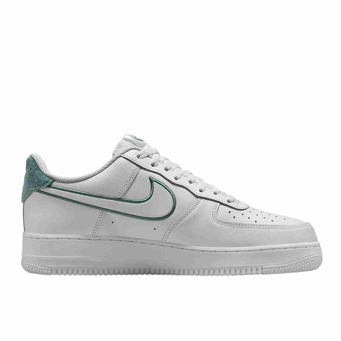 Nike Air Force 1 '07 LV8