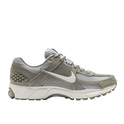 NIKE ZOOM VOMERO 5 MENS