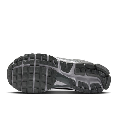 NIKE ZOOM VOMERO 5 MENS