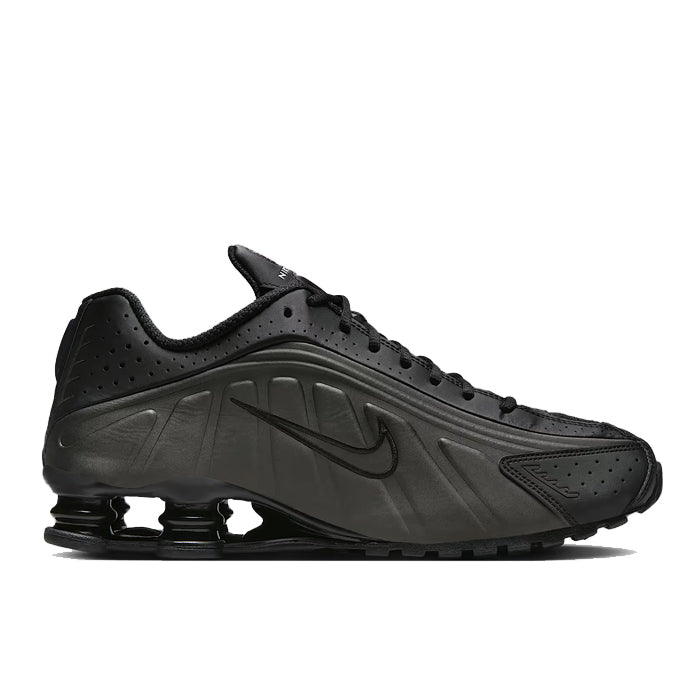 NIKE SHOX R4