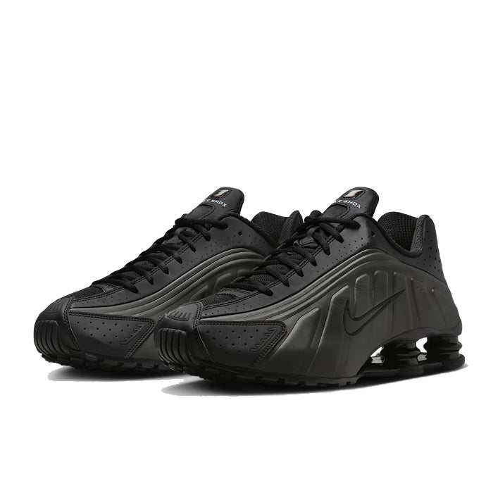 NIKE SHOX R4