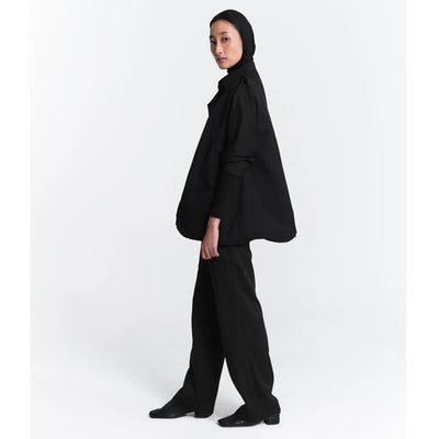 Izz Vest Black